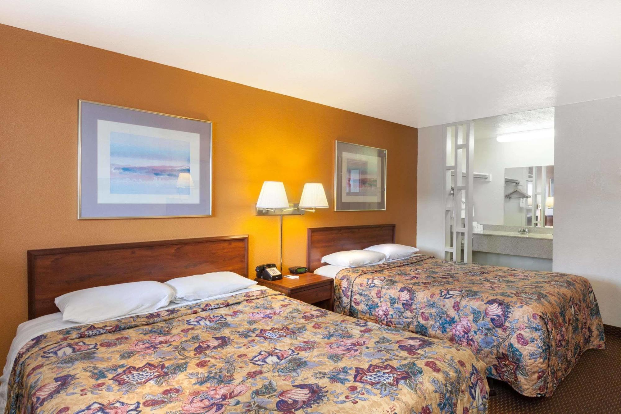 Country Inn & Suites By Radisson, Flagstaff Downtown, Az Экстерьер фото